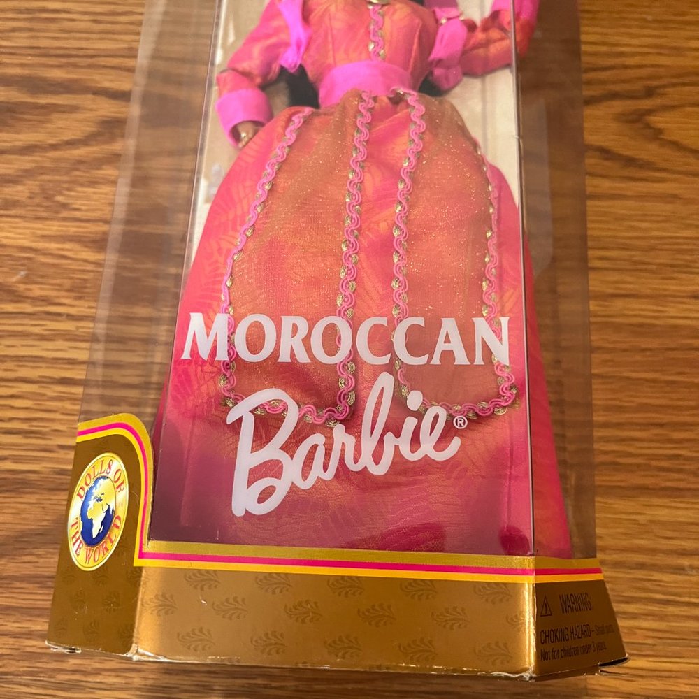 Moroccan Barbie Collector Edition # 21507 - Picture 8 of 8